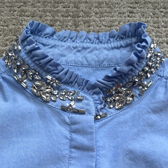 Tops - Light Blue sleeveless embellished ladies blouse. Size L